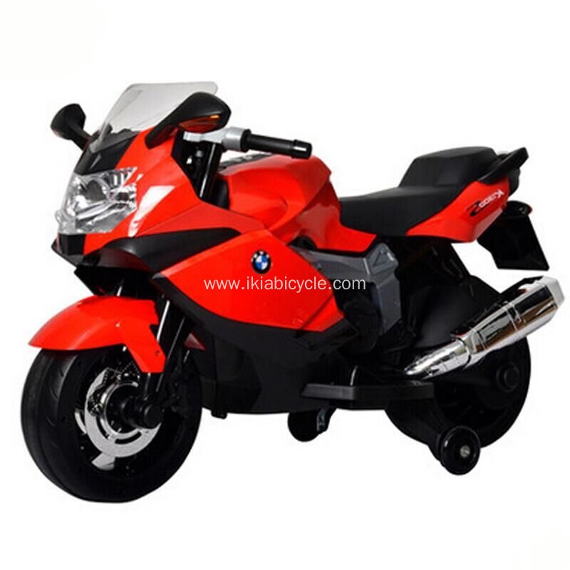 Elektresch Motorrad mam Liicht Kand Motorrad